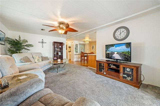 487 Jacklin LN, North Fort Myers, FL 33903