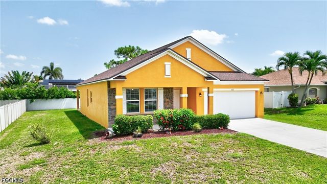 1913 SW 26th TER, Cape Coral, FL 33914