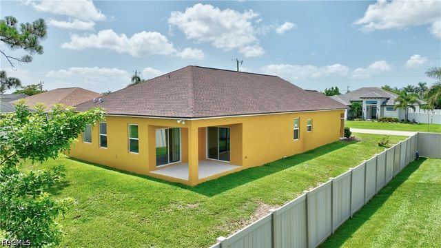 1913 SW 26th TER, Cape Coral, FL 33914