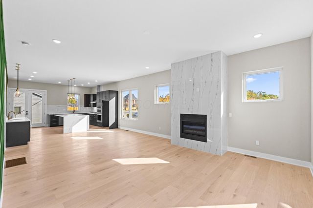 338 S Ohio Avenue, Columbus, OH 43205