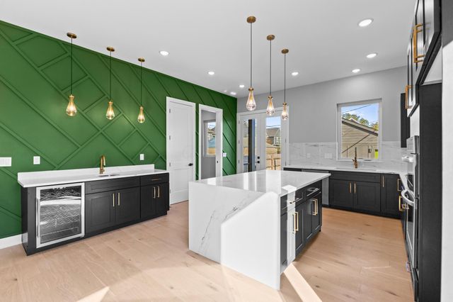 338 S Ohio Avenue, Columbus, OH 43205