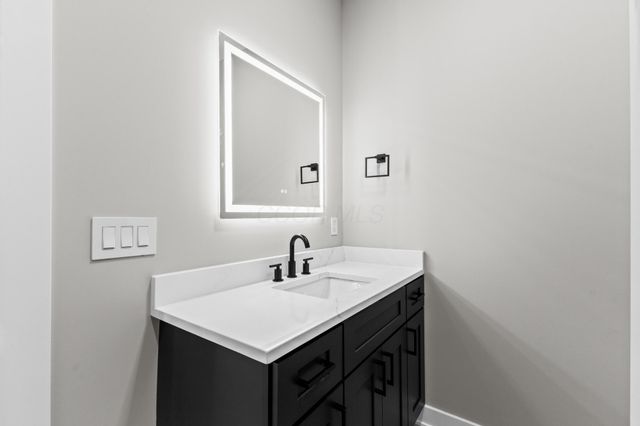 338 S Ohio Avenue, Columbus, OH 43205