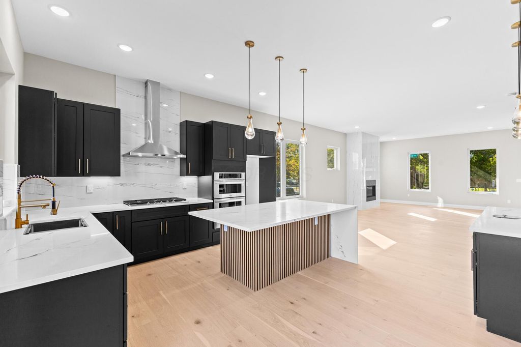 338 S Ohio Avenue, Columbus, OH 43205