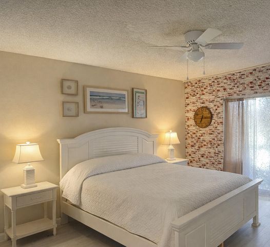 210 Salisbury I, West Palm Beach, FL 33417
