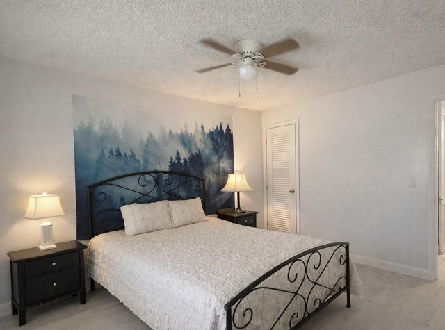 210 Salisbury I, West Palm Beach, FL 33417