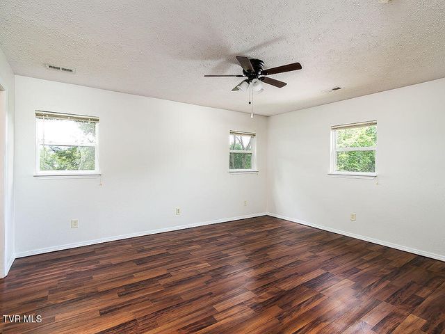 138 Grandview Street, Church Hill, TN 37642