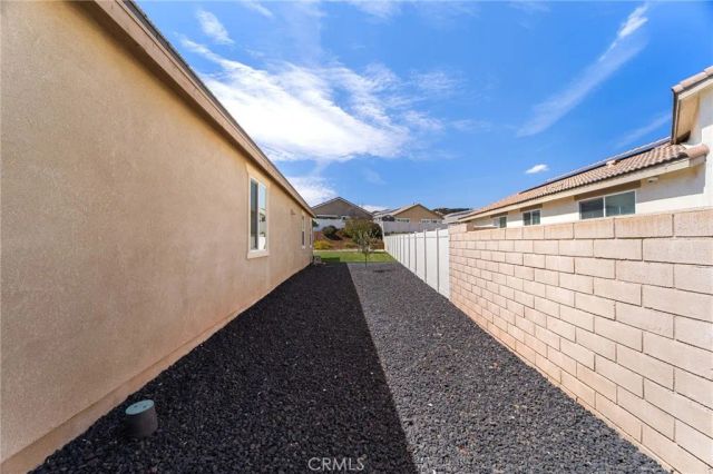 18068 Milkweed, San Bernardino, CA 92407