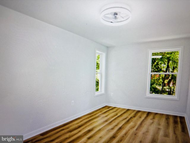 15990 CHARLES TOWN RD, Charles Town, WV 25414