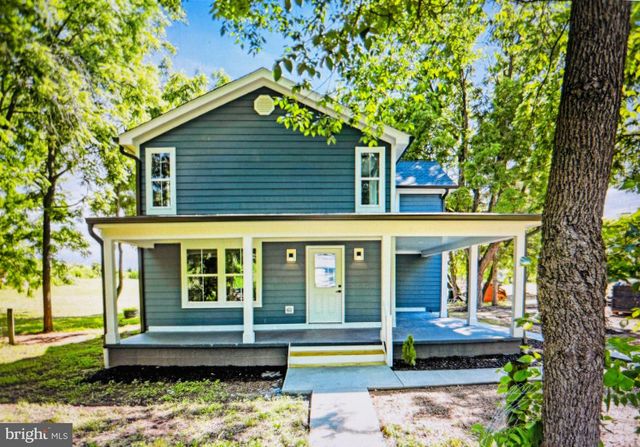 15990 CHARLES TOWN RD, Charles Town, WV 25414