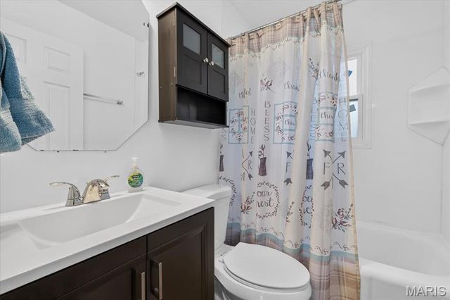 165 Brackleigh Lane, Florissant, MO 63031