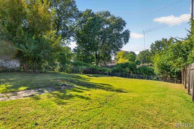 165 Brackleigh Lane, Florissant, MO 63031