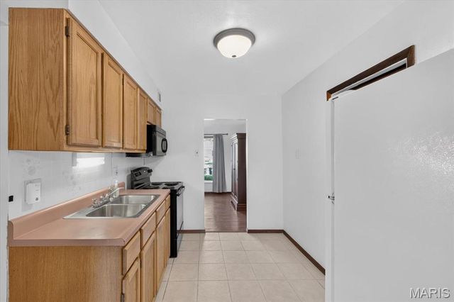 165 Brackleigh Lane, Florissant, MO 63031