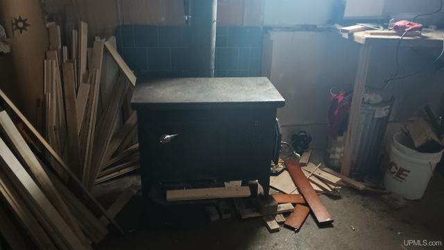 105 N Beecher Street, Bessemer, MI 49911