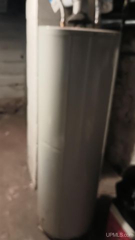 105 N Beecher Street, Bessemer, MI 49911