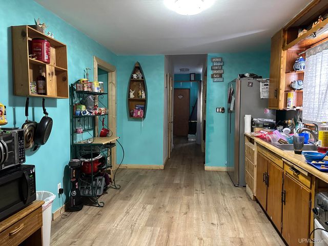 105 N Beecher Street, Bessemer, MI 49911