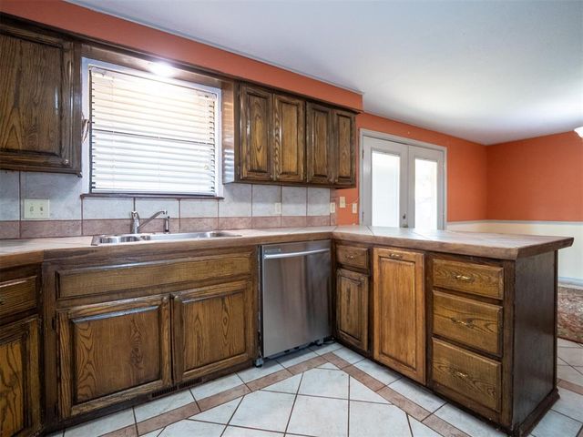 1 Lancet Court, Shawnee, OK 74804