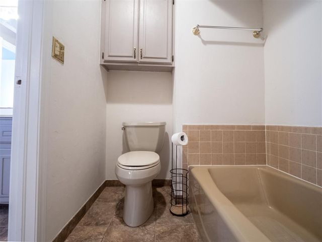 1 Lancet Court, Shawnee, OK 74804