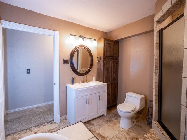 1 Lancet Court, Shawnee, OK 74804