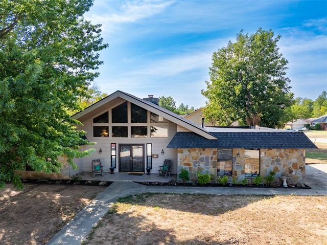 1 Lancet Court, Shawnee, OK 74804