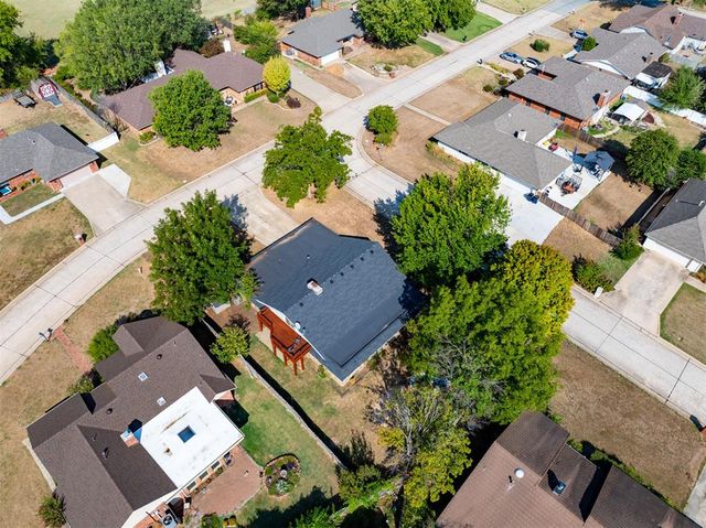 1 Lancet Court, Shawnee, OK 74804