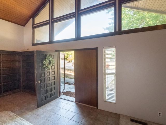 1 Lancet Court, Shawnee, OK 74804