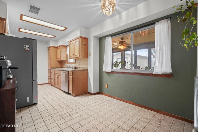 5660 LONGVIEW Drive, El Paso, TX 79924