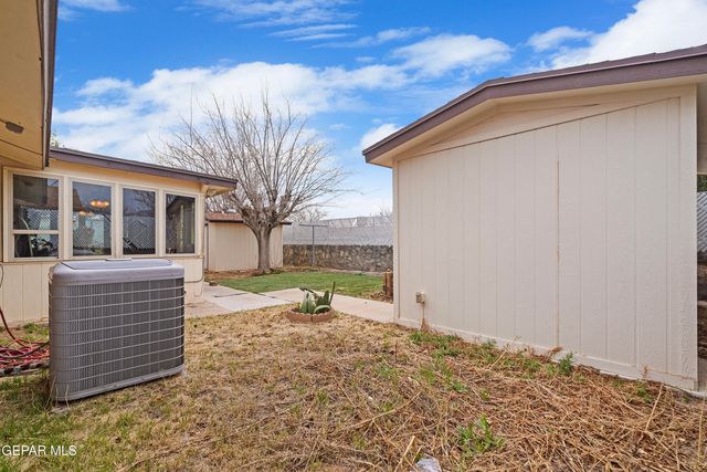 5660 LONGVIEW Drive, El Paso, TX 79924