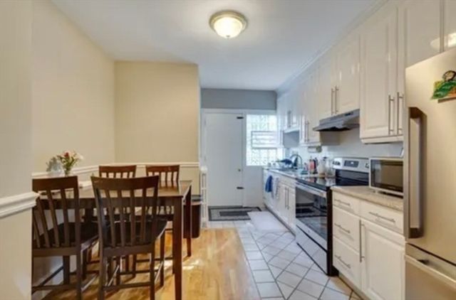 322 Brookline St 1, Cambridge, MA 02139