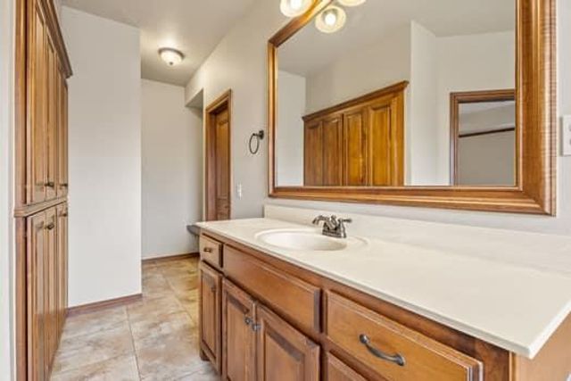 9005 NW 79th Terrace, Yukon, OK 73099