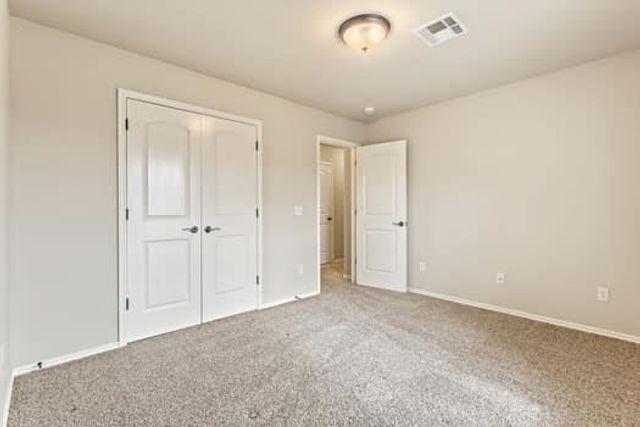 9005 NW 79th Terrace, Yukon, OK 73099