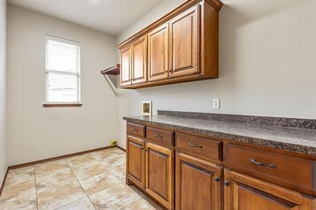 9005 NW 79th Terrace, Yukon, OK 73099