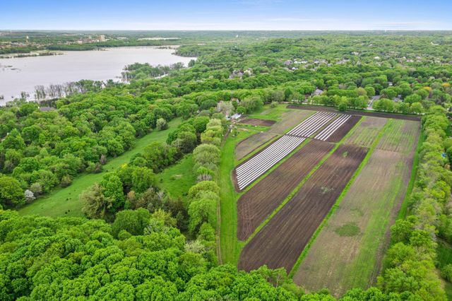 9931 Crestwood Terrace, Eden Prairie, MN 55347