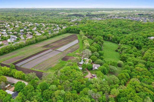 9931 Crestwood Terrace, Eden Prairie, MN 55347