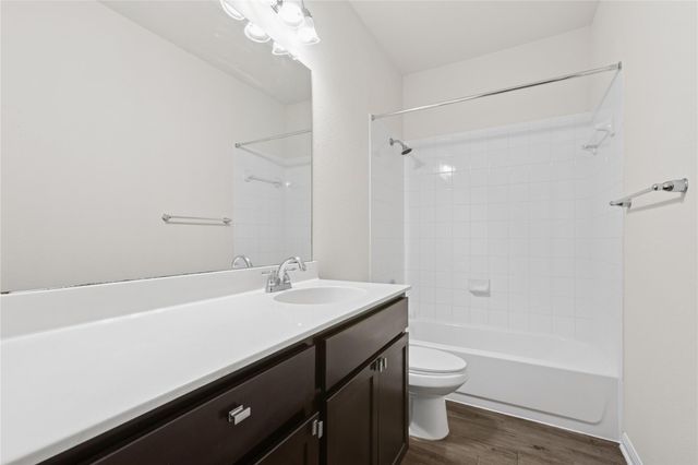 1200 S 10th ST 1804, Pflugerville, TX 78660