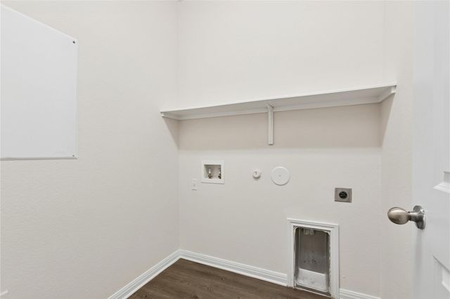 1200 S 10th ST 1804, Pflugerville, TX 78660