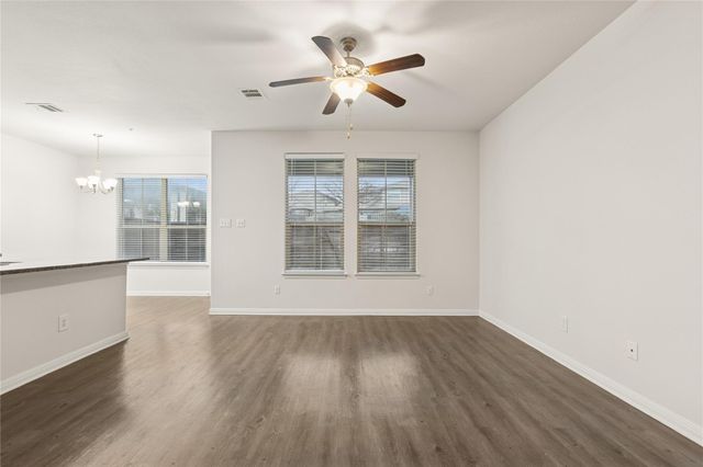 1200 S 10th ST 1804, Pflugerville, TX 78660