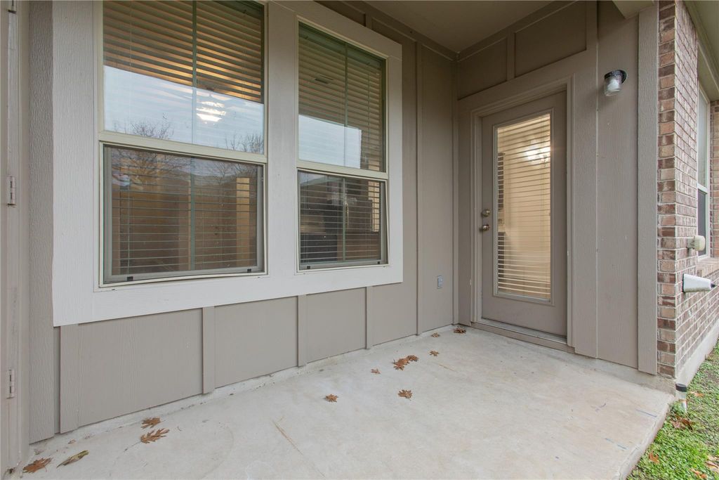 1200 S 10th ST 1804, Pflugerville, TX 78660