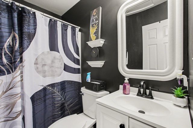 1304 Csokasy Lane, Hobart, IN 46342