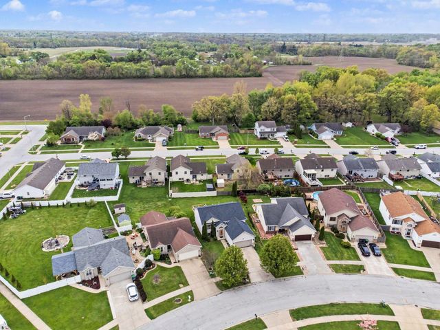 1304 Csokasy Lane, Hobart, IN 46342