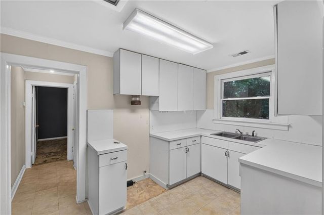 542 Walnut Street, Hapeville, GA 30354