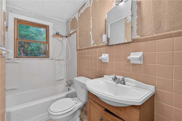 542 Walnut Street, Hapeville, GA 30354
