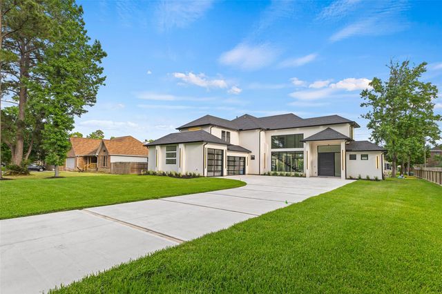 5907 Weisinger Dr, Magnolia, TX 77354