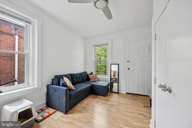 222 BUCKINGHAM PL, Philadelphia, PA 19104