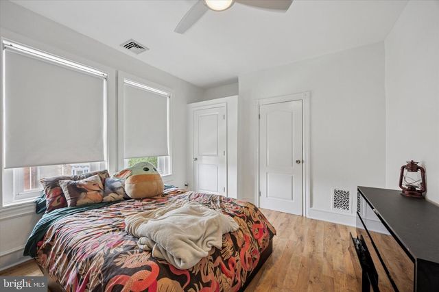 222 BUCKINGHAM PL, Philadelphia, PA 19104