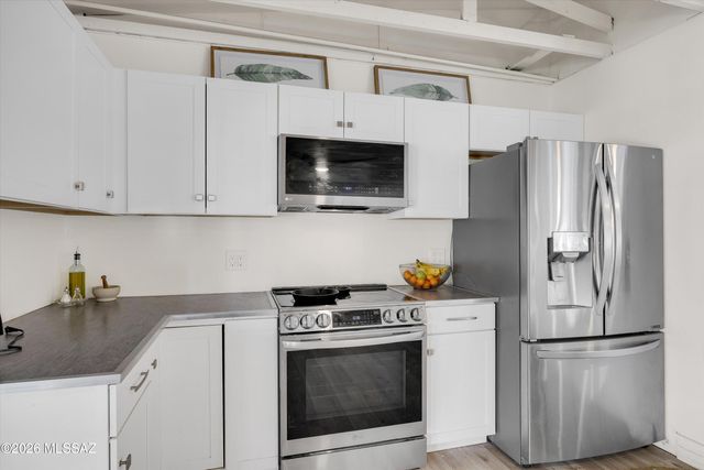 3059 N Tecumseh Court, Tucson, AZ 85715