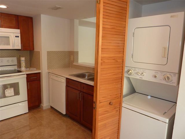 4535 SW 68th Ct Circle 7, Miami, FL 33155