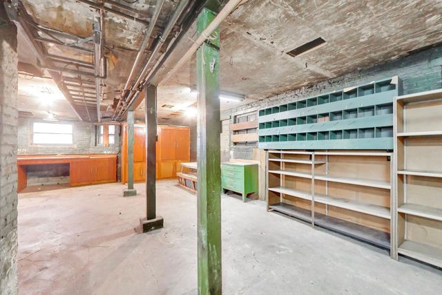 3400 S Wood Street, Chicago, IL 60608
