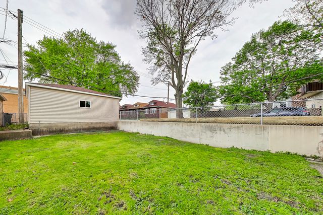 3400 S Wood Street, Chicago, IL 60608