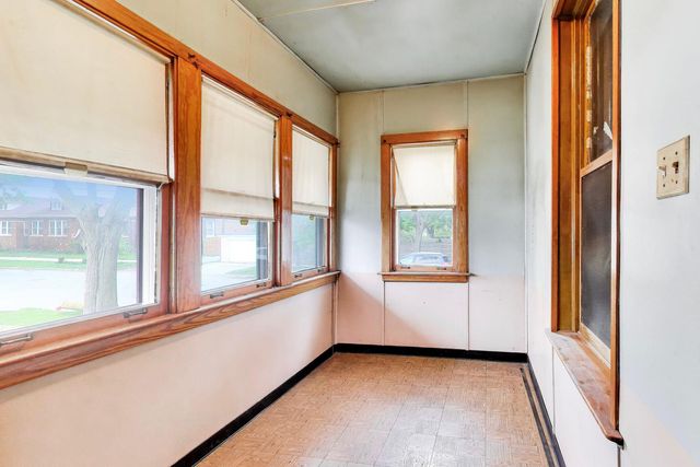 3400 S Wood Street, Chicago, IL 60608