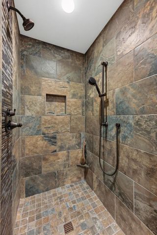 6906 Treaty Oak CIR, Austin, TX 78749